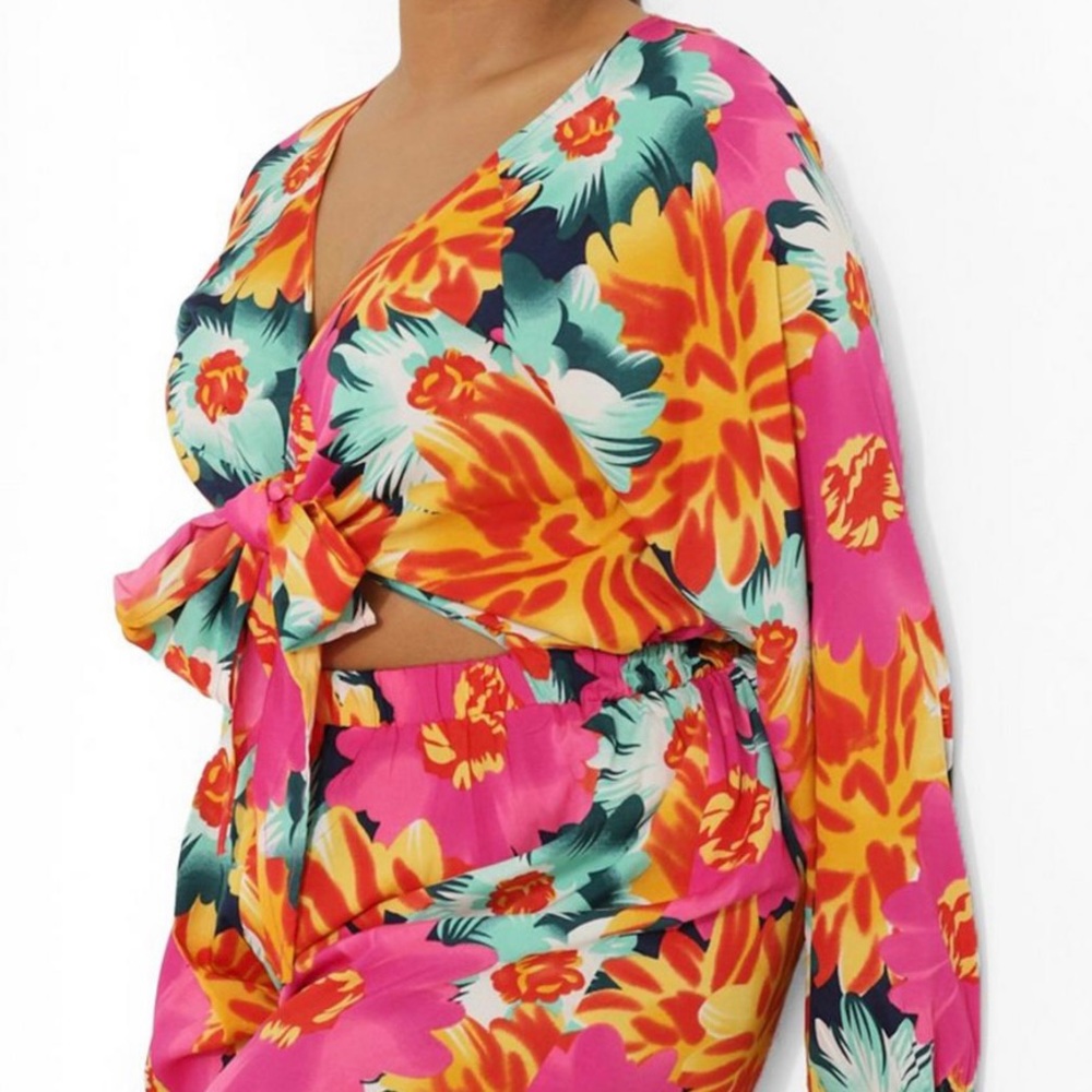 Tropical Plus Size Romper Shorts 18 - Picture 3 of 4